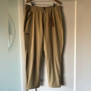 Flannel lined Tan Chinos & Khakis 36x30 relaxed fit travel ready by Avalanche.